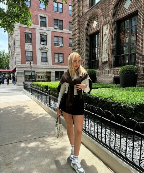 Agnessa Kosogon model adult image