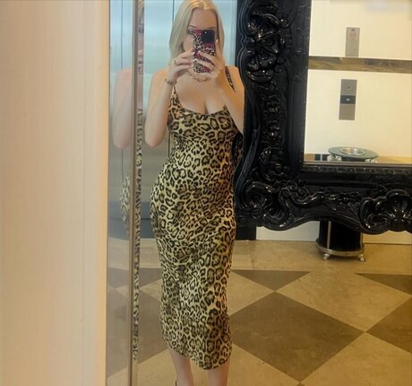 Leni Bahr pretty pornstar img