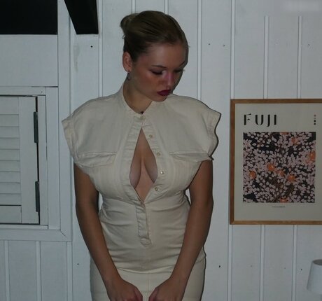 Leni Bahr hd actress gallery