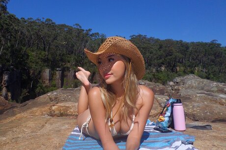 Ky9le nudes star galleries