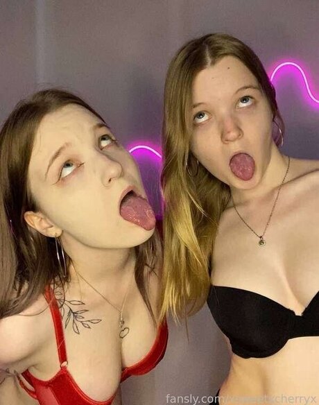 Lina amp Rina naked pornstar picture