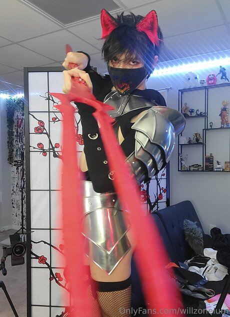 willzoneium model erotic photo