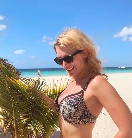 Iris Mareike Steen model erotic galleries