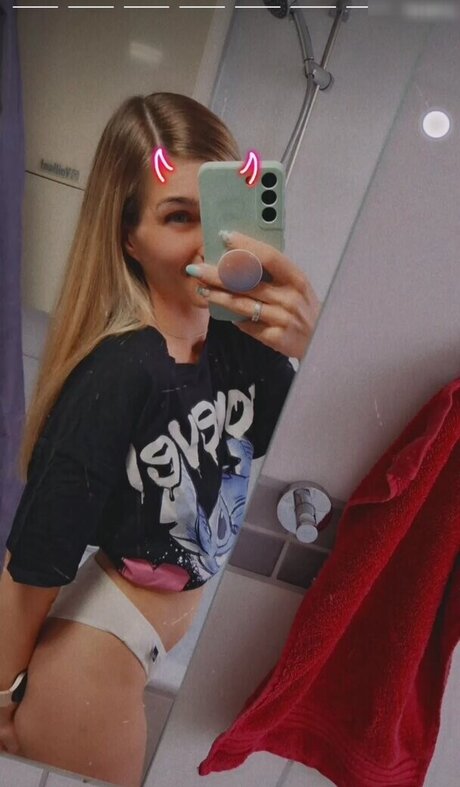 dark nipples onlyfans free nude gallery