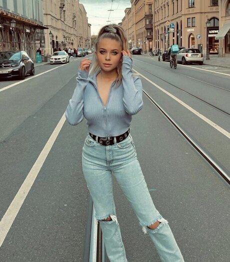 Kati Ktr beautiful star images