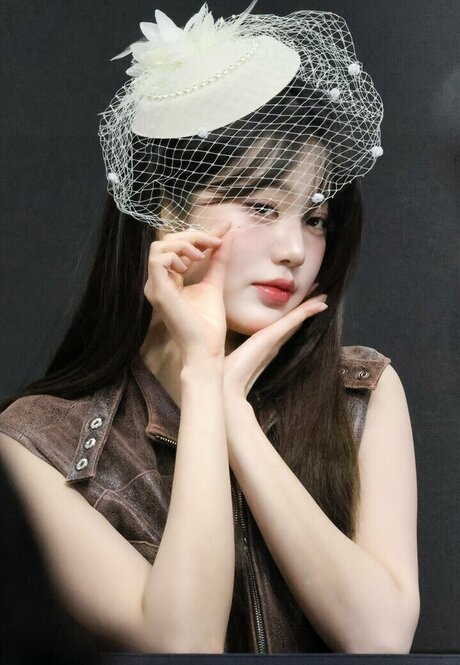 blonde hairy pussy onlyfans pretty pic