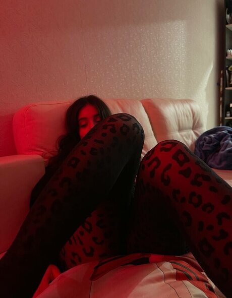 petite slut onlyfans sexy images