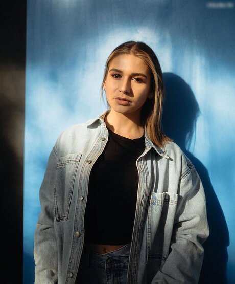 Jana Wosnitza sexy model archive