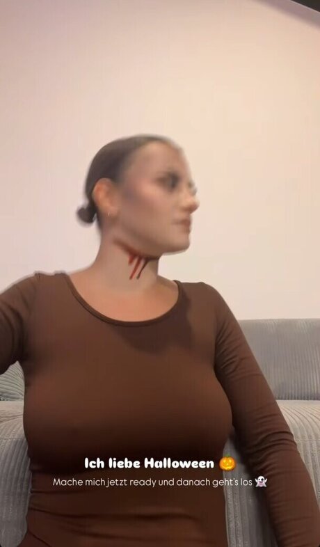 asian top onlyfans hot porn image