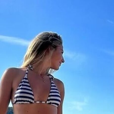 curvy kitty onlyfans sexy gallery