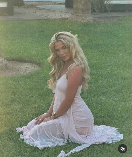 Elaine Victoria pornstar nice pics