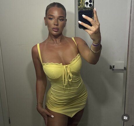 Elaine Victoria star free pic