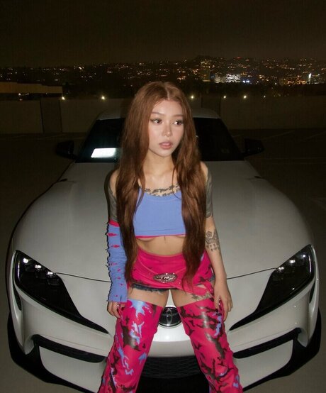 Bella Poarch model art pics