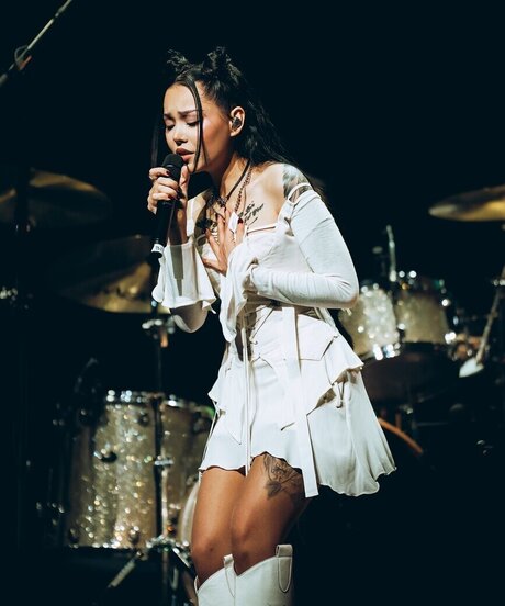 Bella Poarch star sex picture