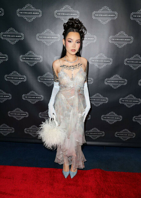 asian girlfriend onlyfans beautiful image