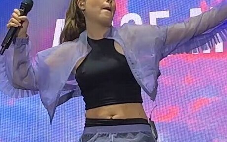 Alice Merton pornstar nude photos