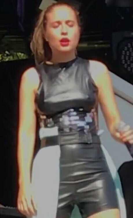 Alice Merton best star pic