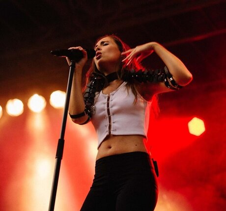 Alice Merton hd star galleries