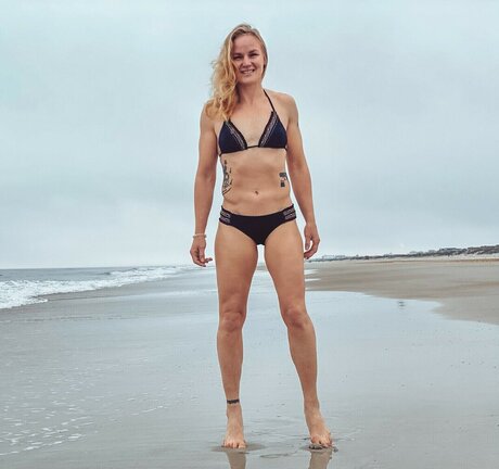 college girl onlyfans beautiful pictures