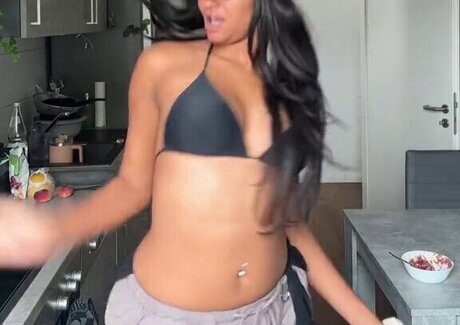 shemale masturbation onlyfans free naked img