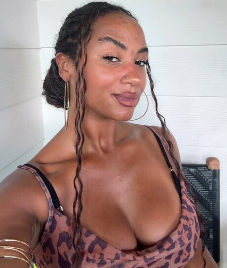 tall onlyfans sexy naked images