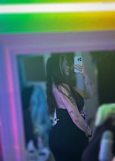 Feneliactx model sex img