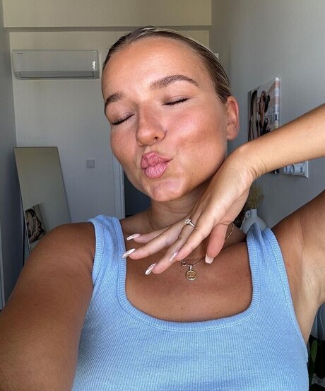 Alina Wachinger star adult pic