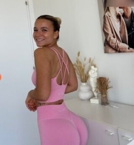 athletic milf onlyfans sexy naked pic