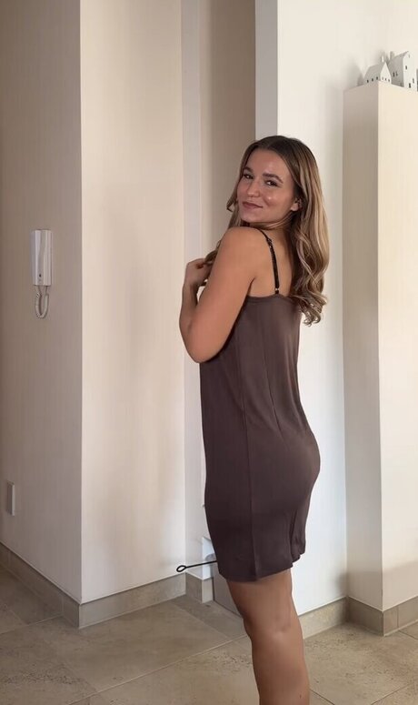 Alina Wachinger nude pornstar pics