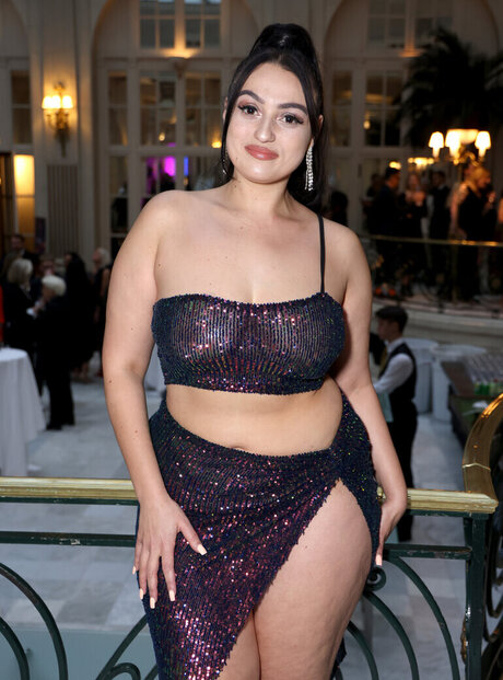 young milf onlyfans hot naked gallery