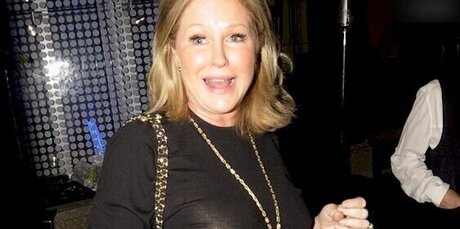 milf handjob onlyfans free nude pic