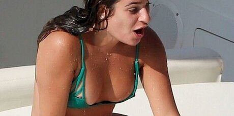 squat onlyfans pornographic pictures