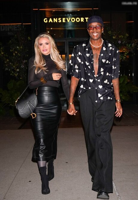 40 onlyfans art xxx pictures