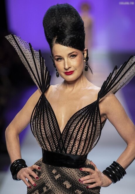 gloryhole onlyfans nude gallery