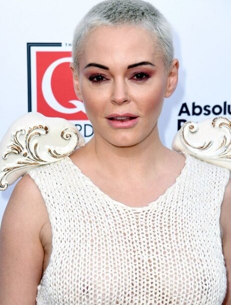 lesbian fingering onlyfans beautiful porn gallery