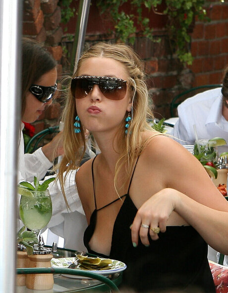 pantyhose milf onlyfans sex photo