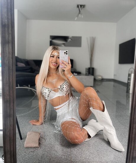 Chiara Antonella sex model img