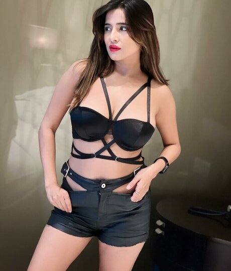 Kate Sharma xxx model photos