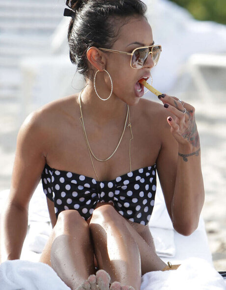 petite slut onlyfans art nude galleries