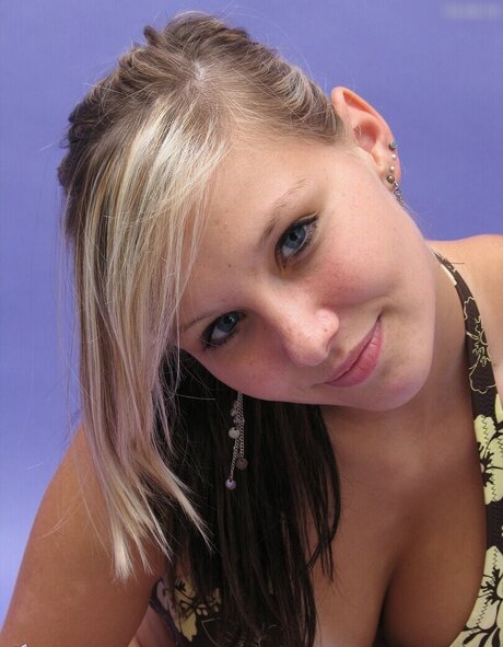 Footlovegirls pornographic actress images