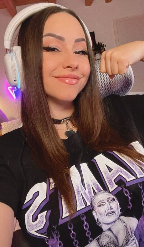 Bunnygirl exclusive star photos