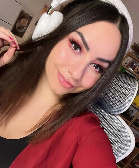 Bunnygirl pretty actress picture