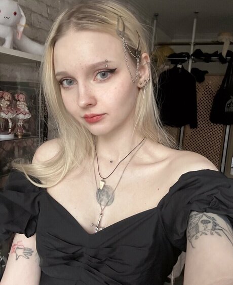 Sasha Gaier beautiful model archive