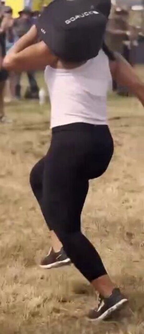 Tulsi Gabbard nudes pornstar photo