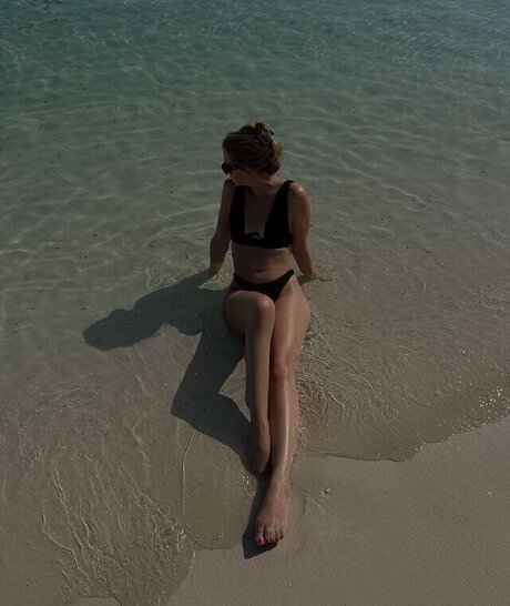 Alina Sophie Holst art pornstar archive