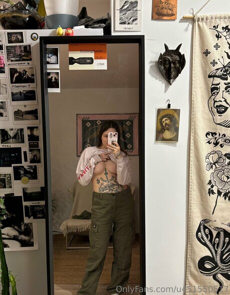 queenbellatrixx sex model gallery