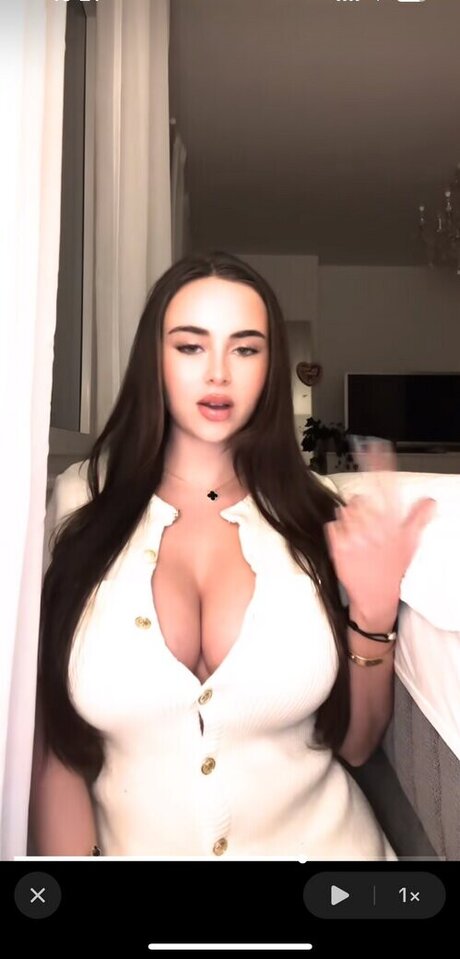 Luisa Senn pornstar sexy pictures