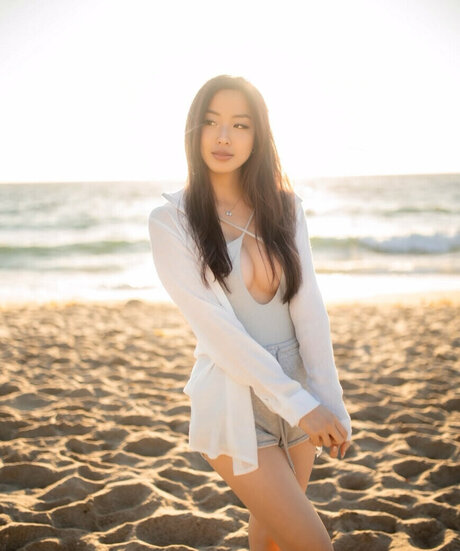 Winnie Chang pornstar naked images