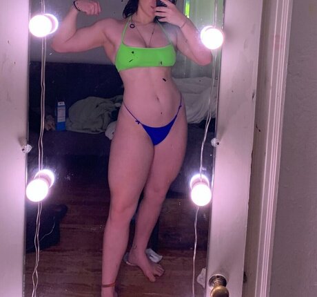 shemale cumshot onlyfans hd gallery