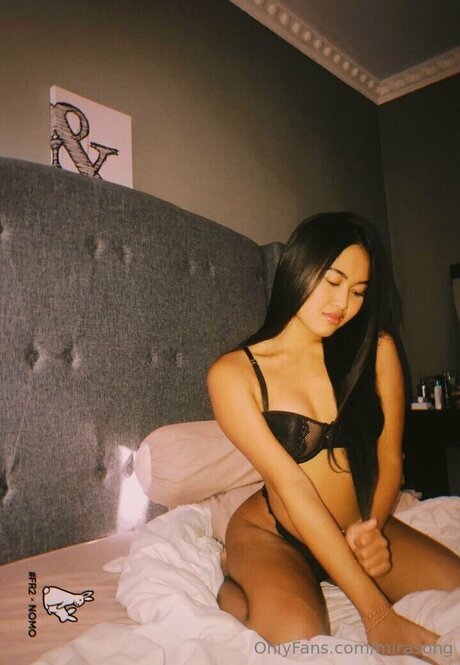 mirasong star nudes gallery
